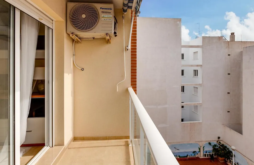 Sunny Casita, Torrevieja, Modern 2 Bed Top Floor Apartment-1