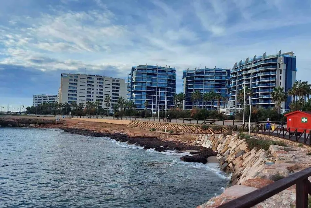 Nice Apartment Near The Sea-1