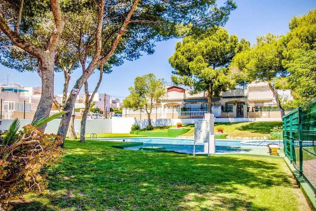Apartament Casa del Gato Rojo , communal swimming pool , terrace with barbecue-1