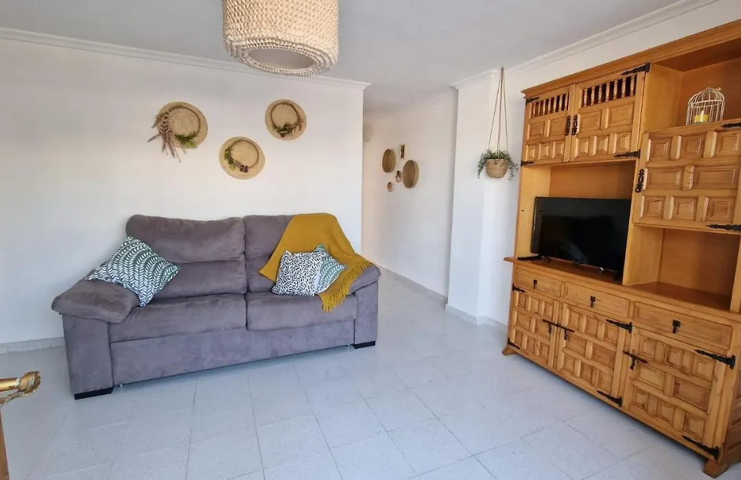 Sunny Apartment-1