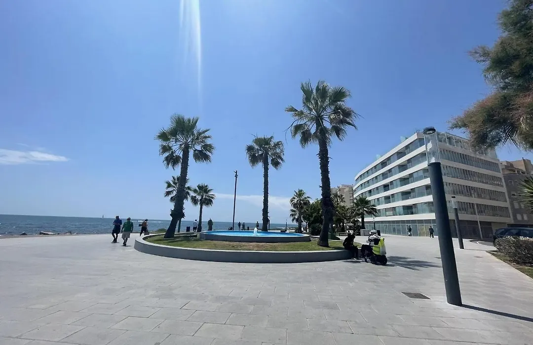 Amazing Penthouse On The Beach, Sea Views, Wifi, Airconditioning And Parking-1