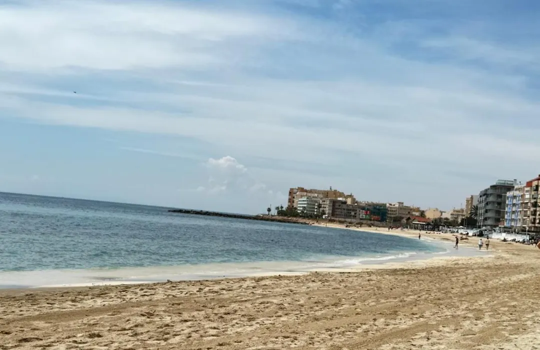 Beach Apartment In Torrevieja-1