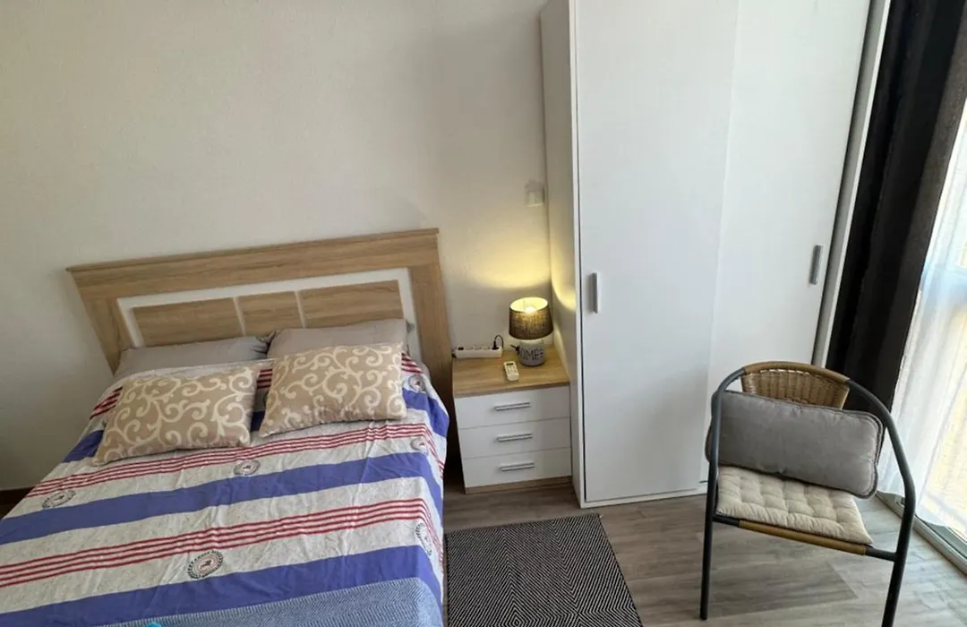 Capitan Friday Studio-1