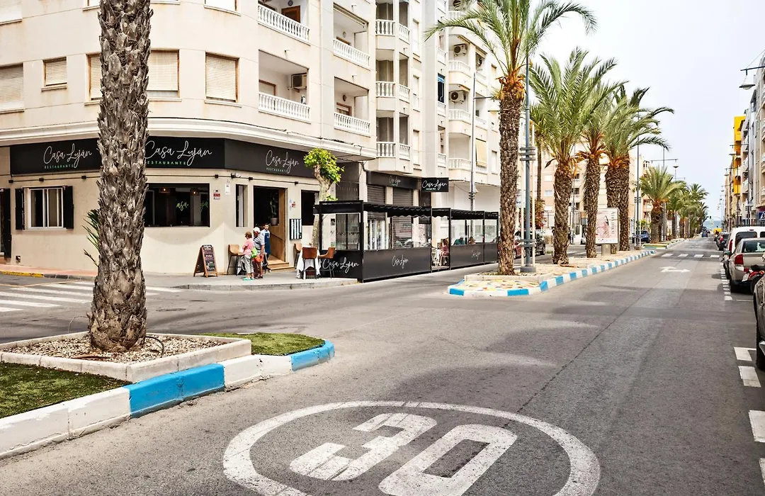 Cuba Libre Apartment - In The Center Of Torrevieja, Between Two Beaches-1