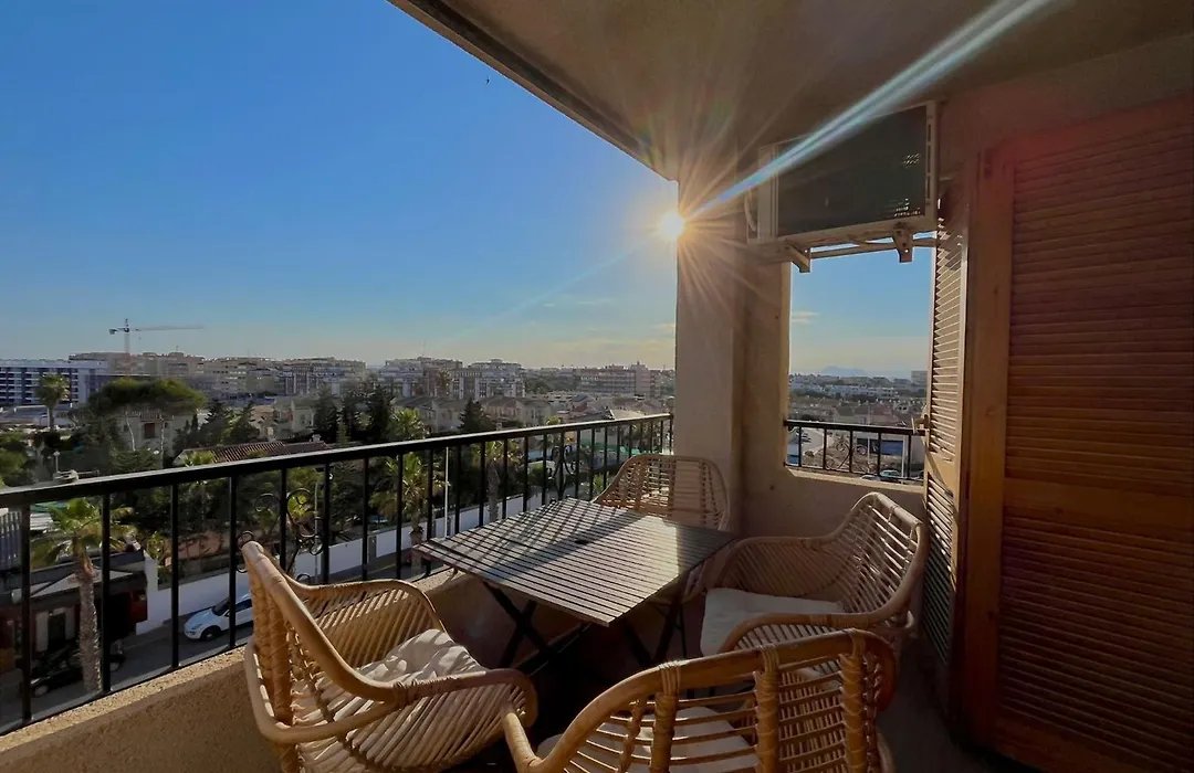 Cozy Apartment With Sea View-1