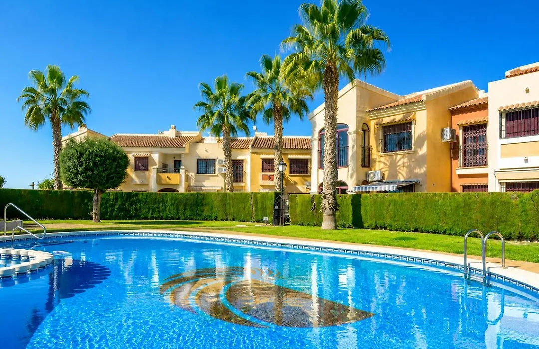 Club Salino Hideaway-Your Peaceful Retreat With Pool In Torrevieja-1