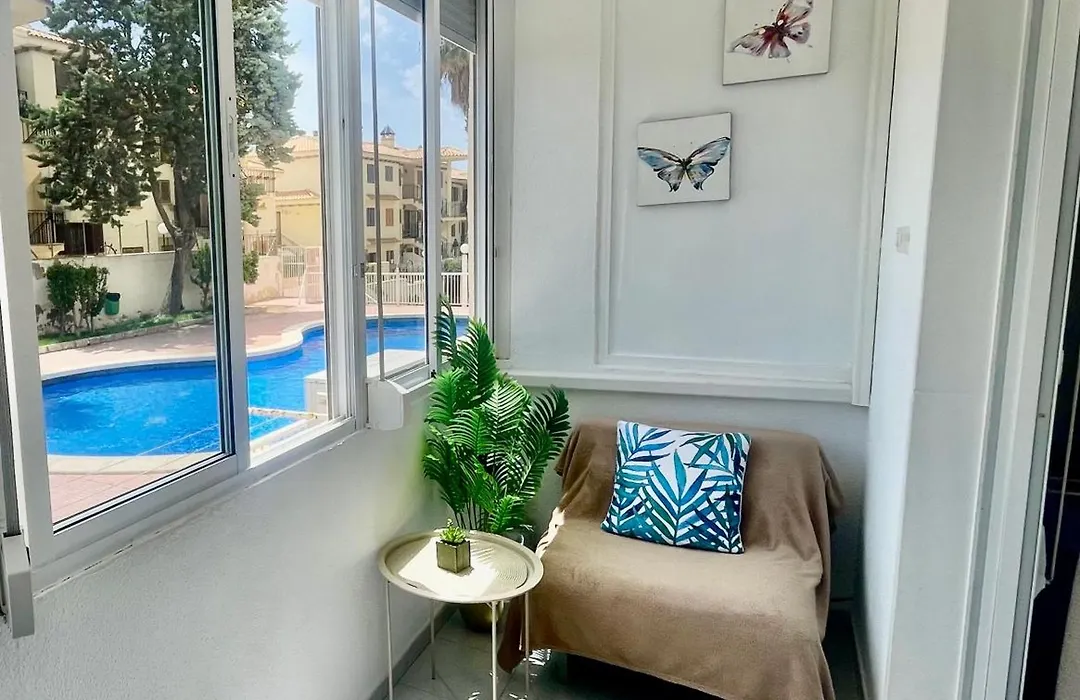 Cosy Studio Apartment By The Sea-1