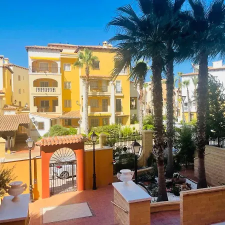 Beach Apartment In Torrevieja-2