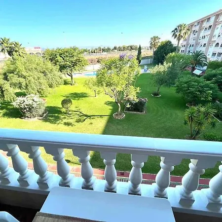Casa Di Mateo With Garden View And Swimming Pool-3