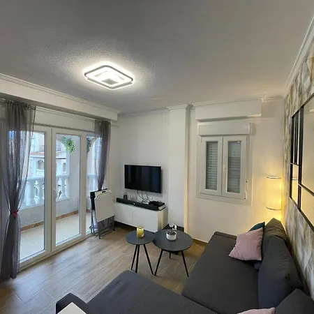 Apartment With Pool & Balcony Less Than 10Min Walk To Playa Del Cura-2