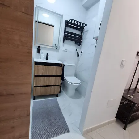 Seascape - Tranquil Studio Apartment-2