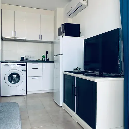 Sunny Apartment With 2 Terraces-3