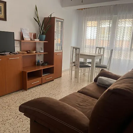 Uroczy apartament przy Playa de los Locos-2