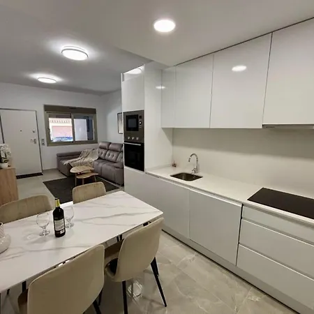 Apartment Near Playa De Cura With A Rooftop Swimming Pool-3