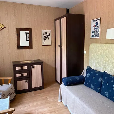 Madamme Curie Apartment-2