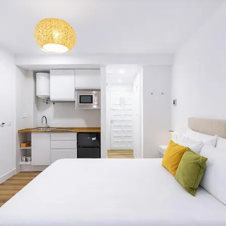 Stylish Studio 5 min Beaches Cura&8 min Locos-2