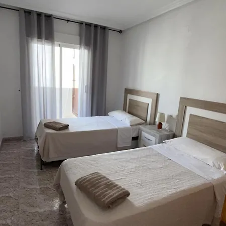 Grand Appartement A 5Min De La Plage-3