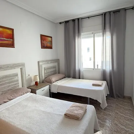 Grand Appartement A 5Min De La Plage-2