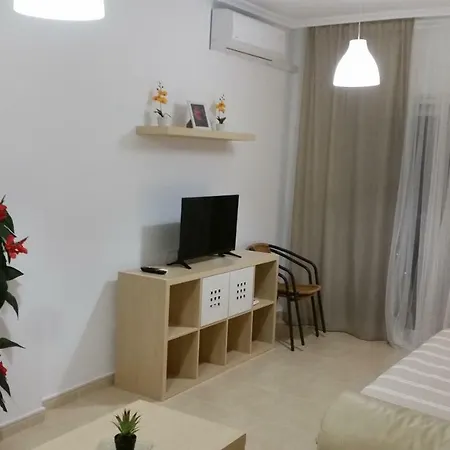 Apartamento A 150 M De La Playa-2