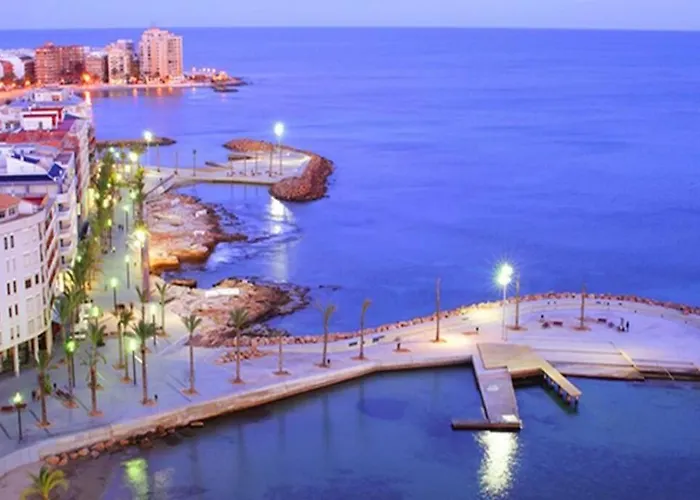 Cozy Holiday @ 3Br Apt Near Beach Promenade! Torrevieja