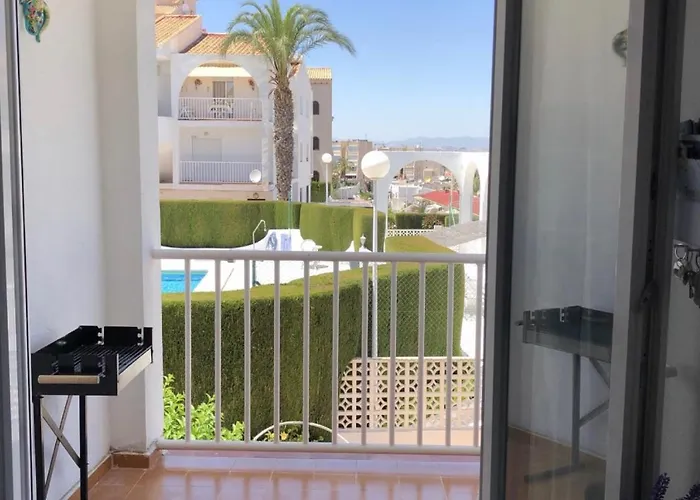 Apartment With Pool, Sea Views & Balcony Less Than 10Min Walk To La Mata Beach! Torrevieja