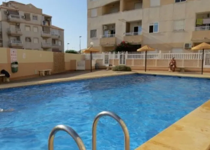 Bonito Apartamento de dos habitación y piscina Torrevieja