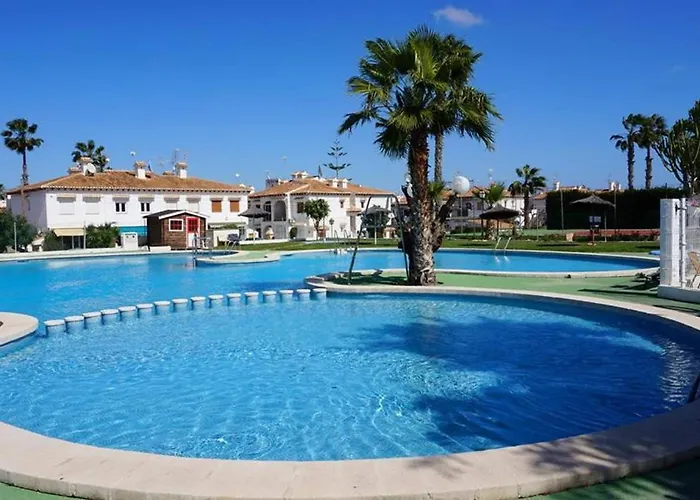 Costa Blanca Bungalow Lago jardin frente piscina 4 personas #PRP001 by Stay Orihuela Costa Torrevieja