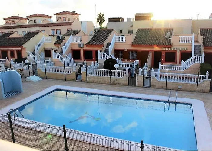 Torrevieja : Appart 1St Floor With Pool View