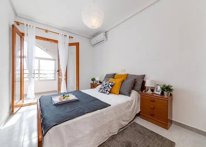 Cozy Apartment Near The Sea Torrevieja