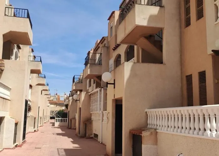 Villas Del Mar 2-Bedroom Apartment With Swimming Pool Torrevieja