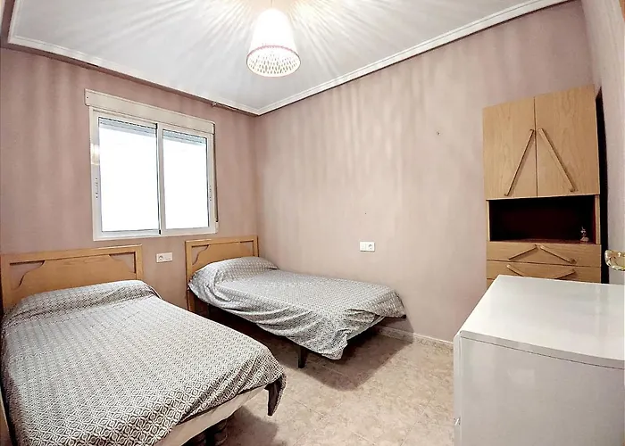 Modern Apartment 3Mins Walk To Playa Del Cura Beach Torrevieja