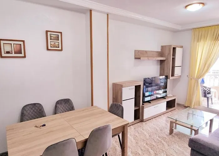 Grand Appartement A 5Min De La Plage Torrevieja