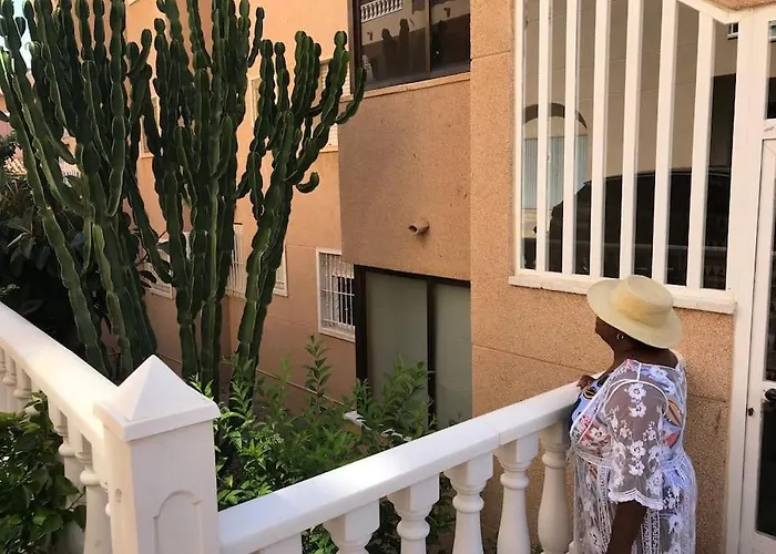 Tres Bel Appartement Moderne Proche De La Mer. Torrevieja
