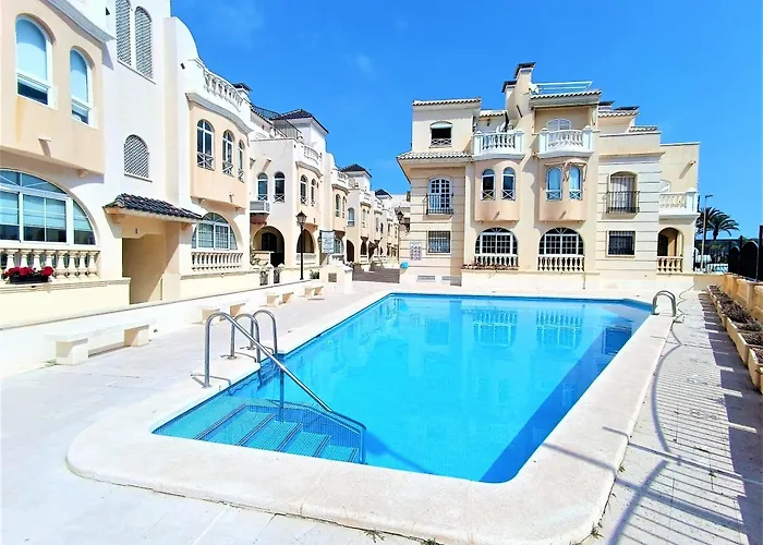 Amazing Penthouse On The Beach, Sea Views, Wifi, Airconditioning And Parking Torrevieja