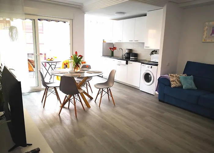 Apartment Dinamarca With 2 Bedrooms, 50 Mts From The Beach Torrevieja