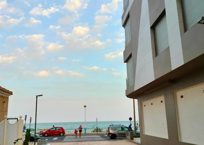 Apartamento Primera Línea en Los Locos Torrevieja