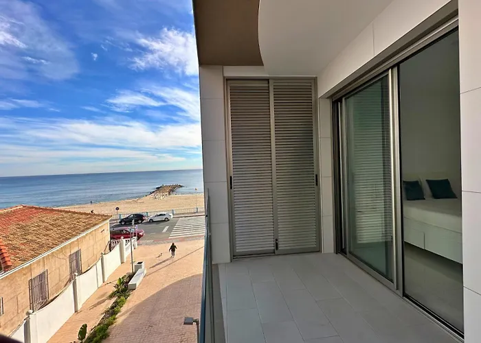 Apartamento Primera Línea en Los Locos Torrevieja