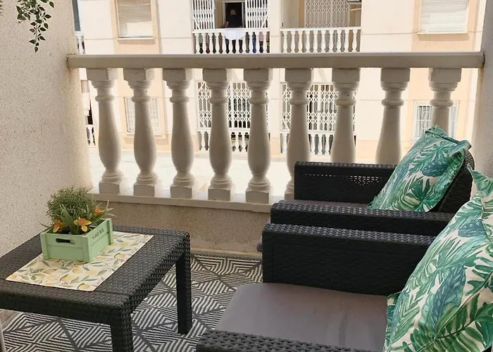Sunny Green Apartment Torrevieja