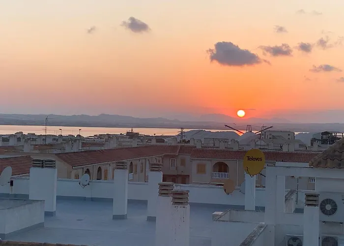 2 Bedroom Beautiful Apartment 300M From Beach With Pool! Torrevieja