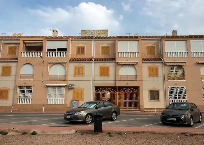 Apartamento en Torrevieja con Piscina y a 100 metros de la playa