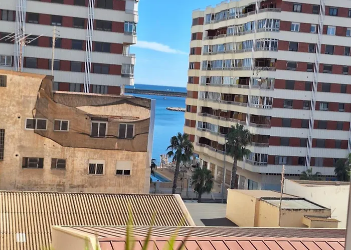 M&R AcaciasBeach, parking privado Torrevieja