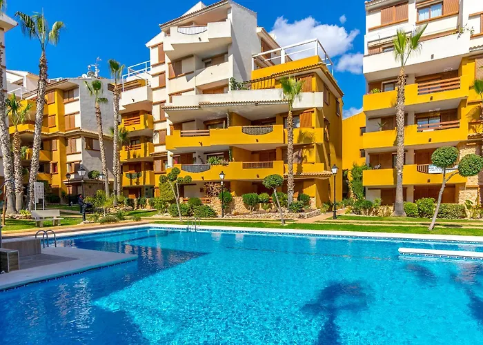 Punta Prima - Charming Spanish Apartment With South-Facing Terrace By The Sea Torrevieja