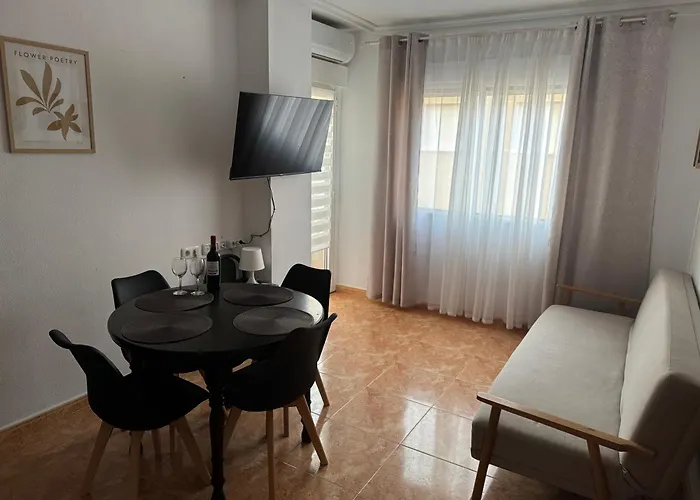 Almuden'S Green Apartment, High-Speed Free Wifi, 250M To Beach, The Center Of Torrevieja