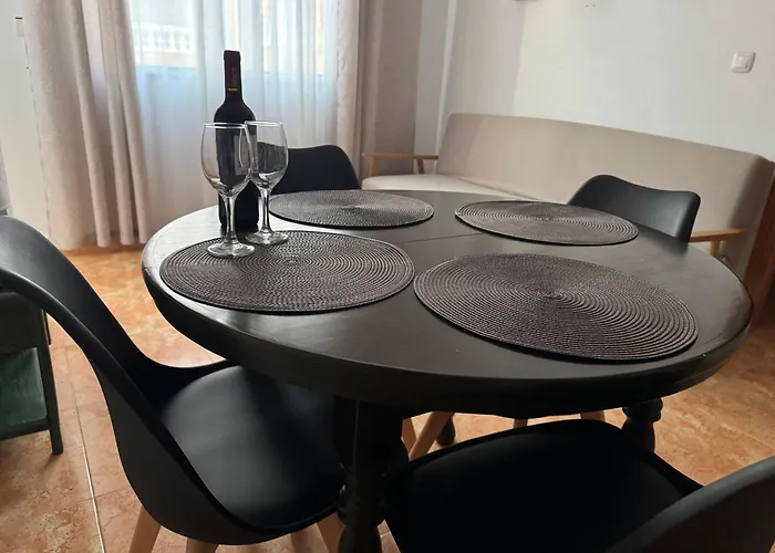 Almuden'S Green Apartment, High-Speed Free Wifi, 250M To Beach, The Center Of Torrevieja