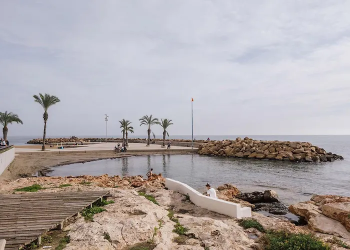 Nice Apartment On The Beach And City Centre Torrevieja