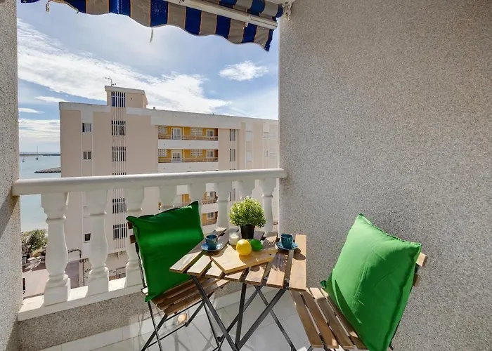Apartamento 3 dormitorios con vistas al mar en Torrevieja