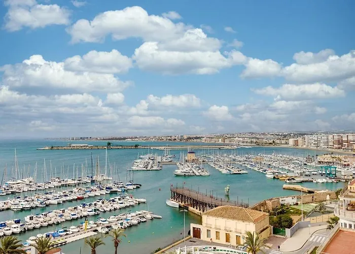 Cozy Central Flat In Torrevieja 20Min To Beach