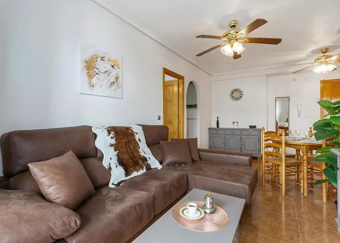 Cozy Central Flat In Torrevieja 20Min To Beach