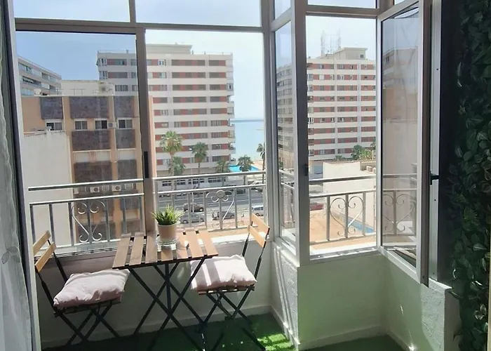 M&R AcaciasBeach, parking privado Torrevieja