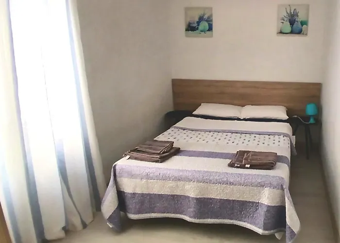 3 Bedroom 150 M From The Beach Torrevieja